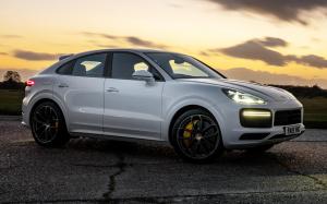 Porsche Cayenne Turbo Coupe 2019 года (UK)